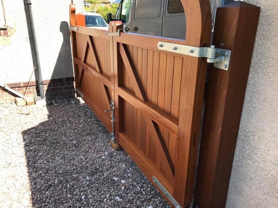 gate