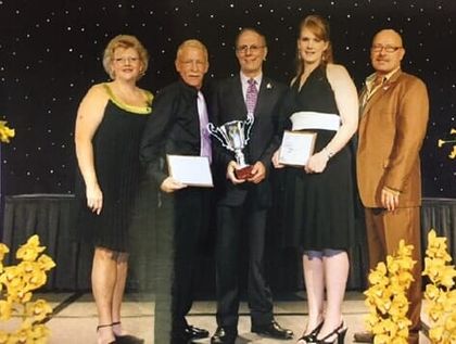 Wedding Arrangements — Owner of Mostly Martha Win An Award Together With Other Florist in Ridgeland, MS Wedding Arrangements — Owner of Mostly Martha Win An Award Together With Other Florist in Ridgeland, MS