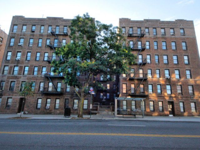 3800-3806 Bailey Avenue 3800-3806 Bailey Avenue