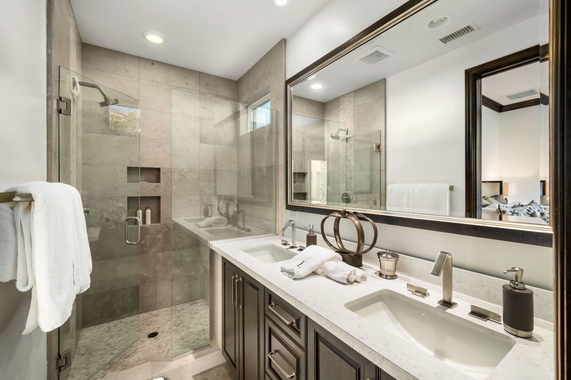 Guest Bathroom 2