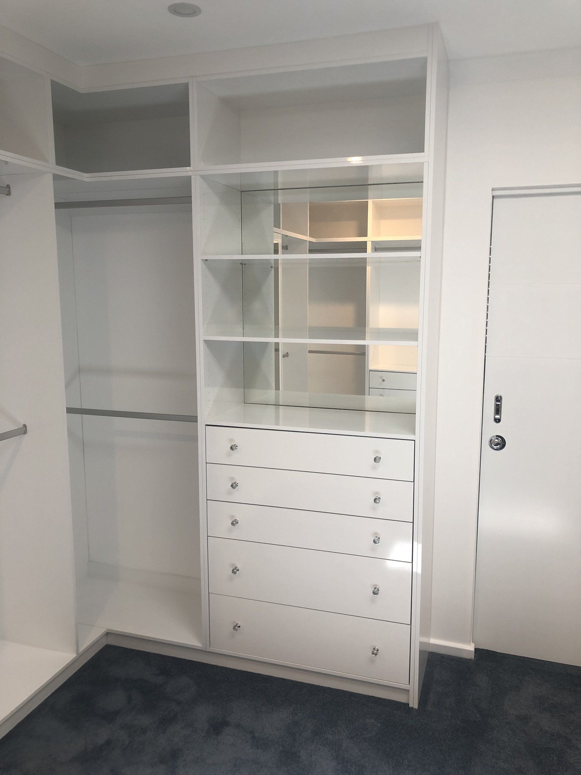 Walk In Wardrobes