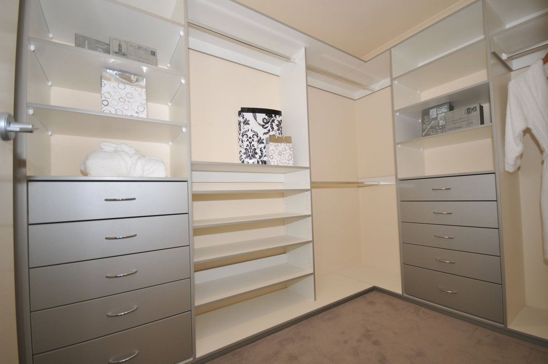 Walk In Wardrobes Perth