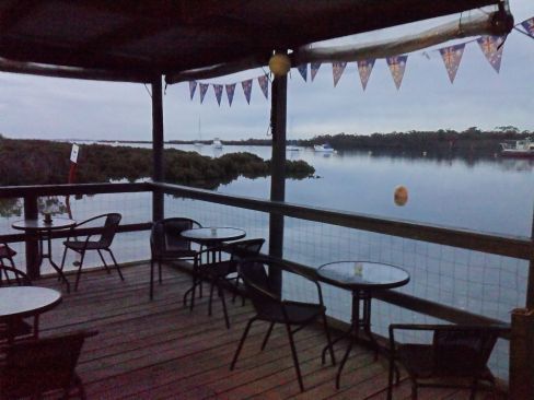 Fishing hire boats, cafe, marine mechanic, bait, tackle, ice & kayak hire at Warneet