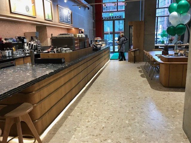 Starbucks Gustav Mahlerlaan 841A Amsterdam