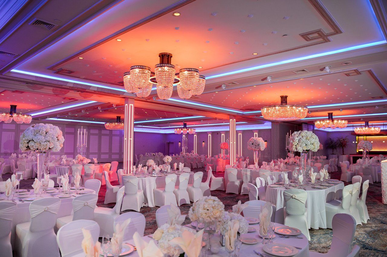Large Event Venue Able to Accommodate Many Tables