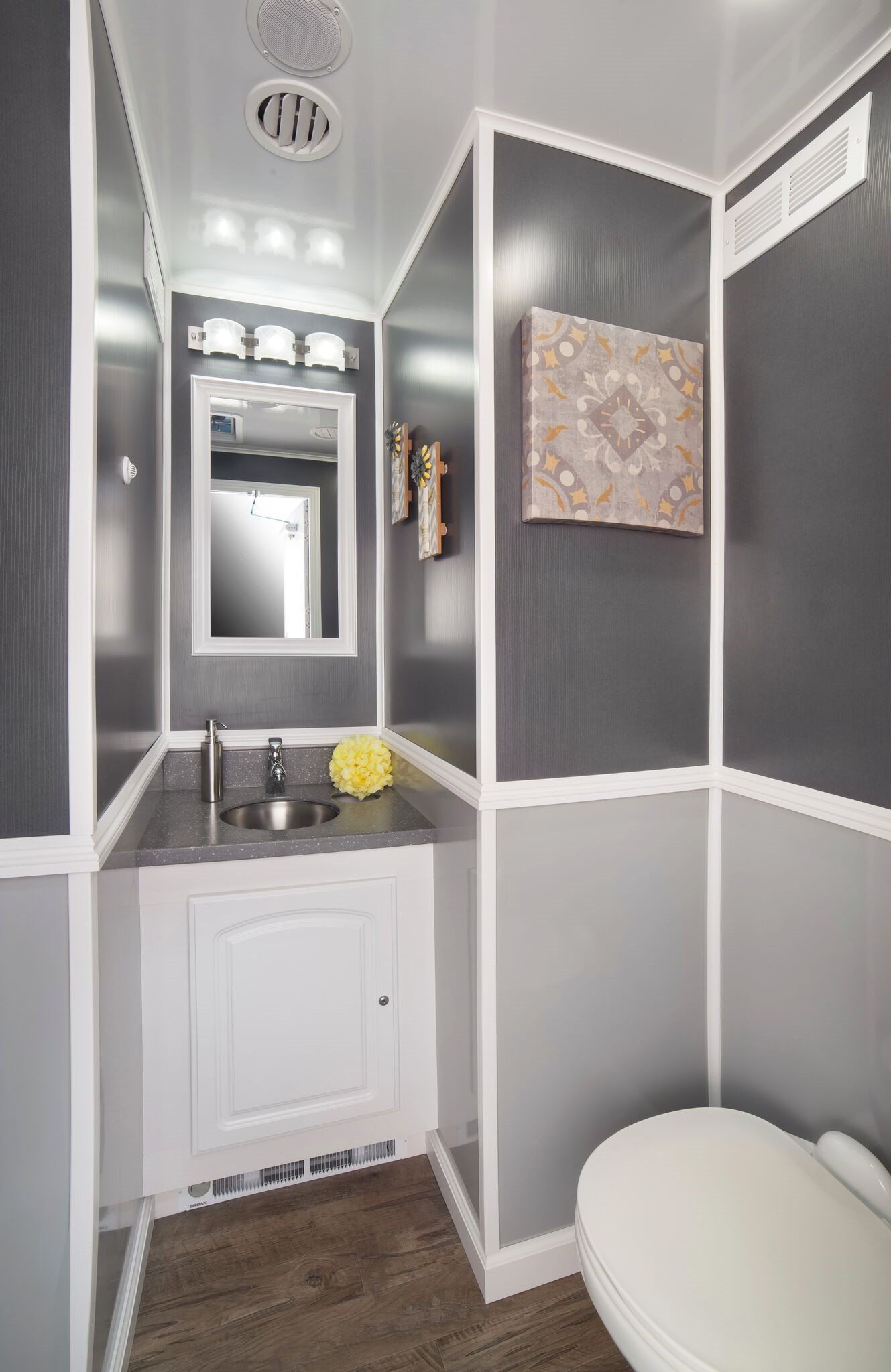 Luxury Wash Room — Newton, WI — Maynard's Neat N Clean Portables