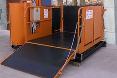 orange man hoist