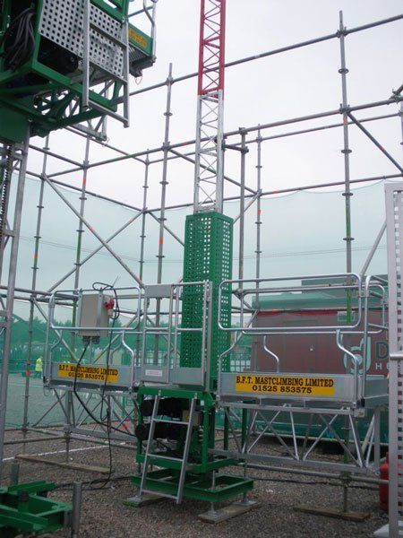 PM 200 single mast