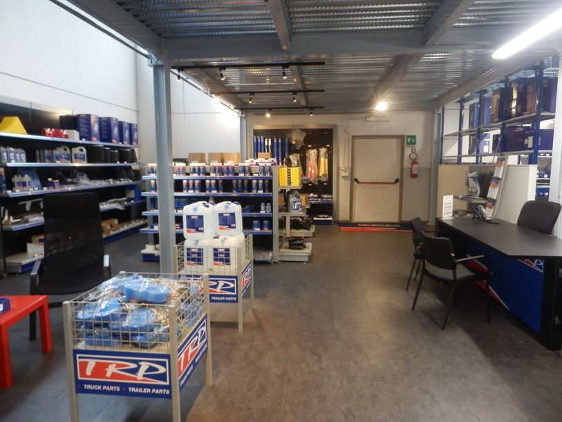 All Trucks officina con ricambi originali per mezzi di trasporto industriali