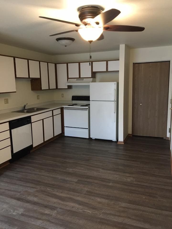 Monroe's Twining Terrace kitchen