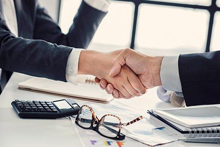 Commercial General Liability — Business Hand Shake in Pierce FL Commercial General Liability — Business Hand Shake in Pierce FL