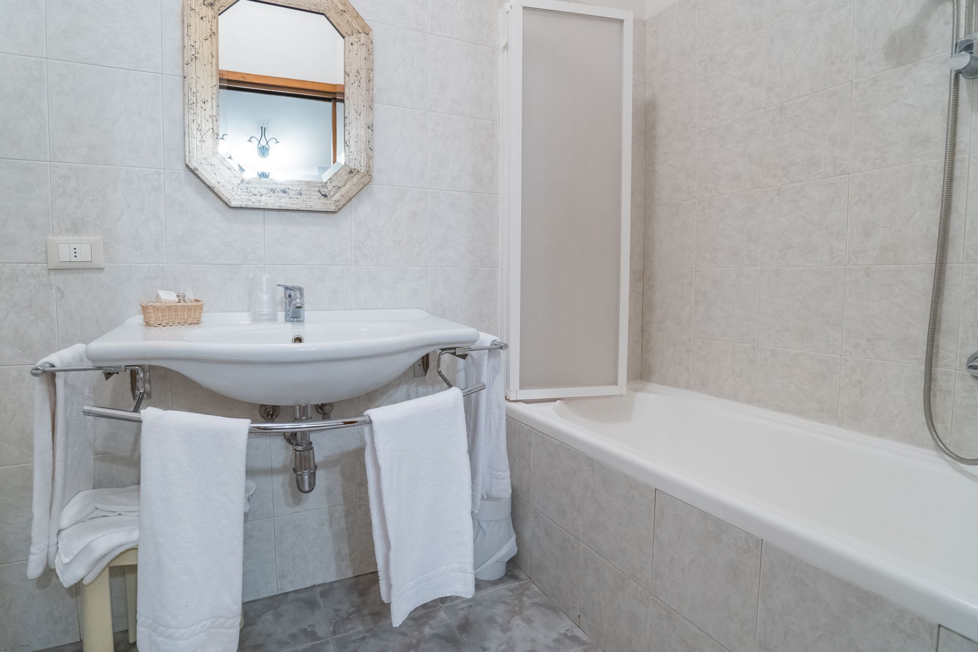 Bagno con vasca