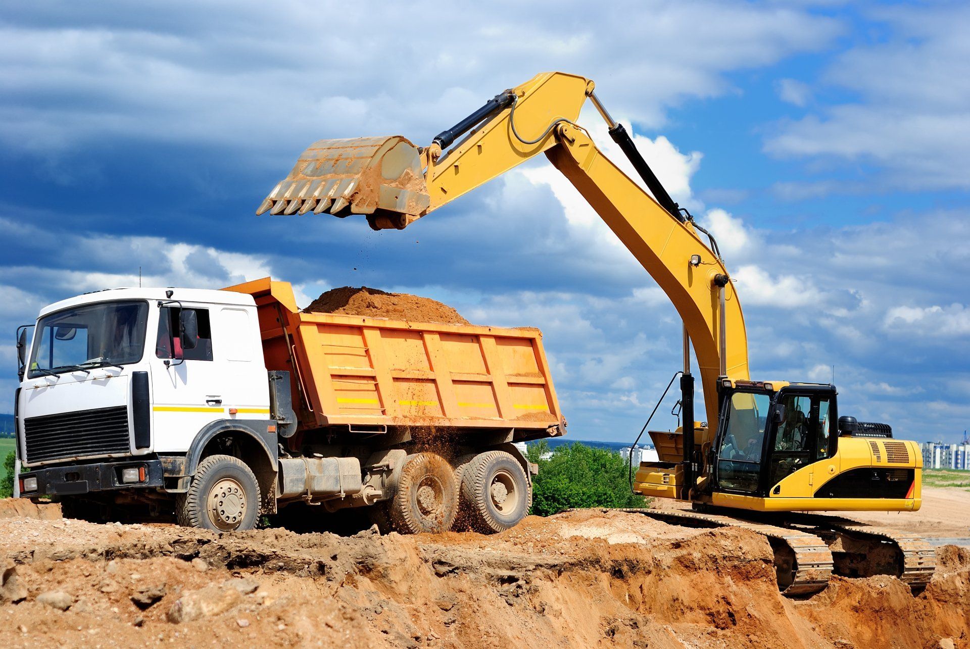 Excavation using excavator- 6 Macquarie Dr, Narromine NSW 2821