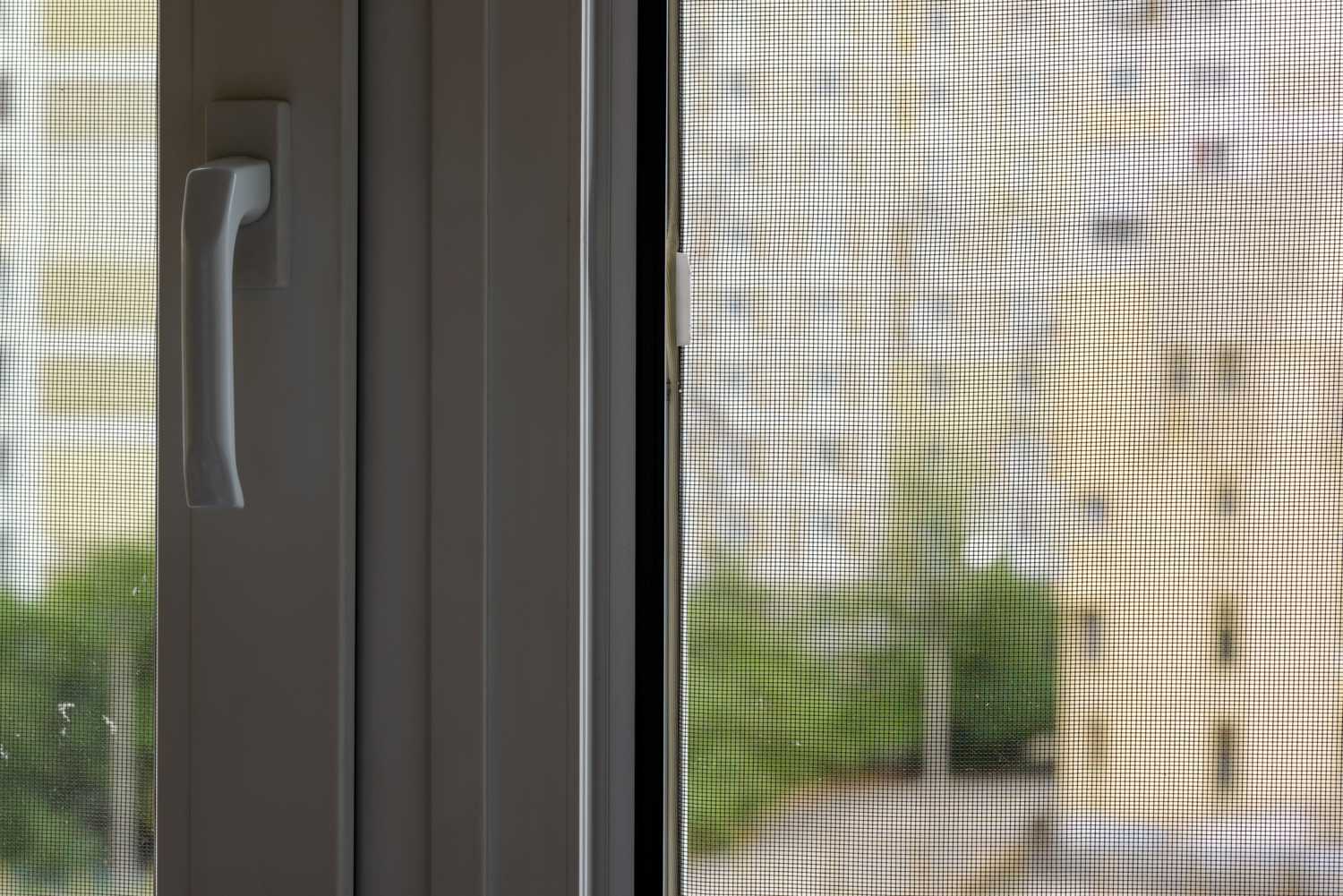 Screen Door — Affordable Doors & Wardrobes in Wodonga