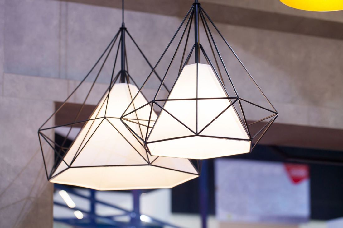 Lampadari in filo metallico nero