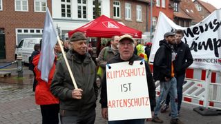 Bild 1 1. Mai-Demonstration in Lüneburg Bild 1 1. Mai-Demonstration in Lüneburg