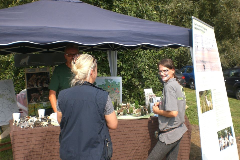 Bild 2 Infostand beim Tierheimfest in Roggendorf
