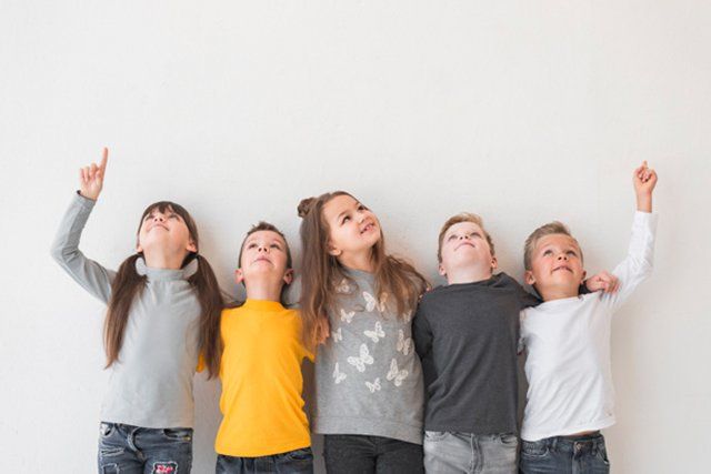 kids looking above