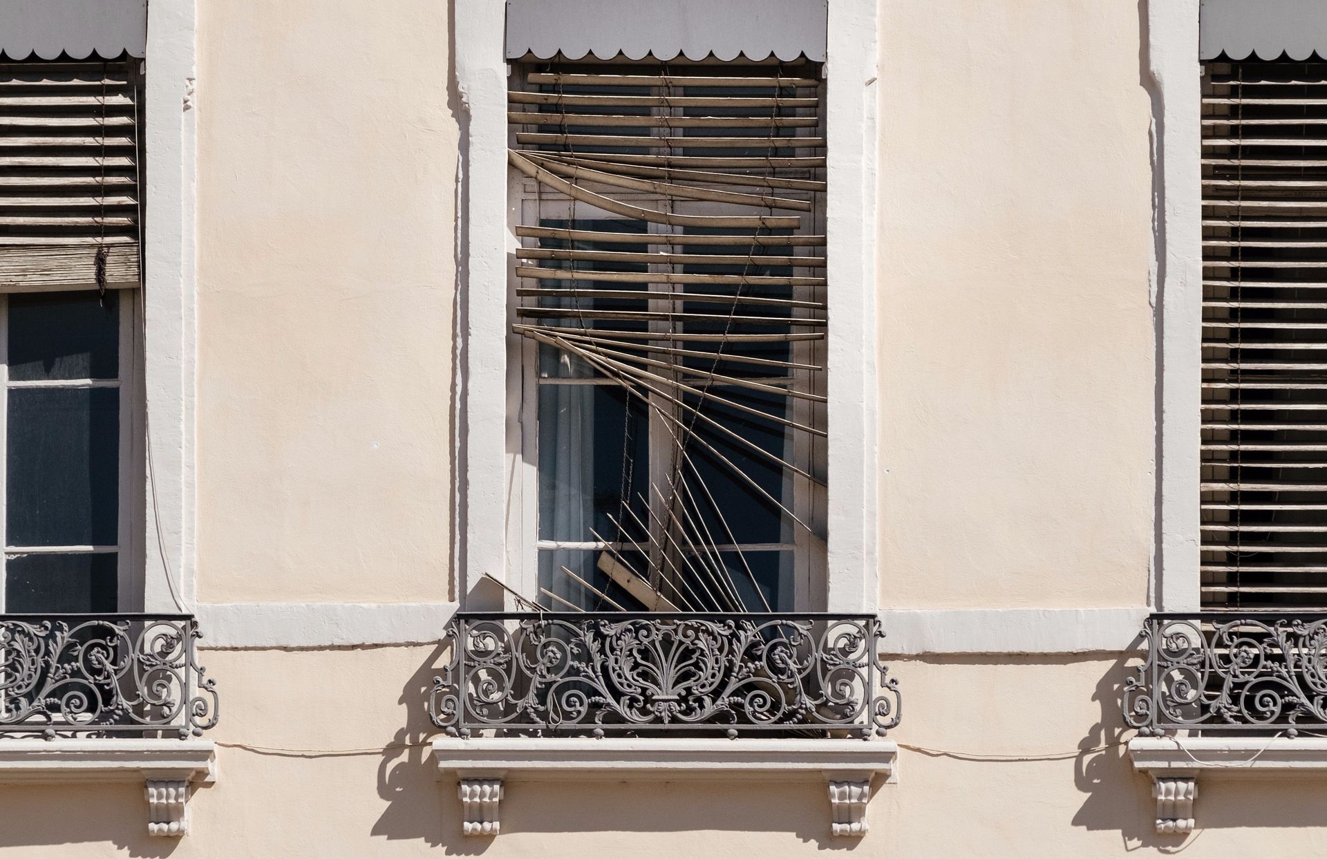 broken panel glide blinds in Gold Coast