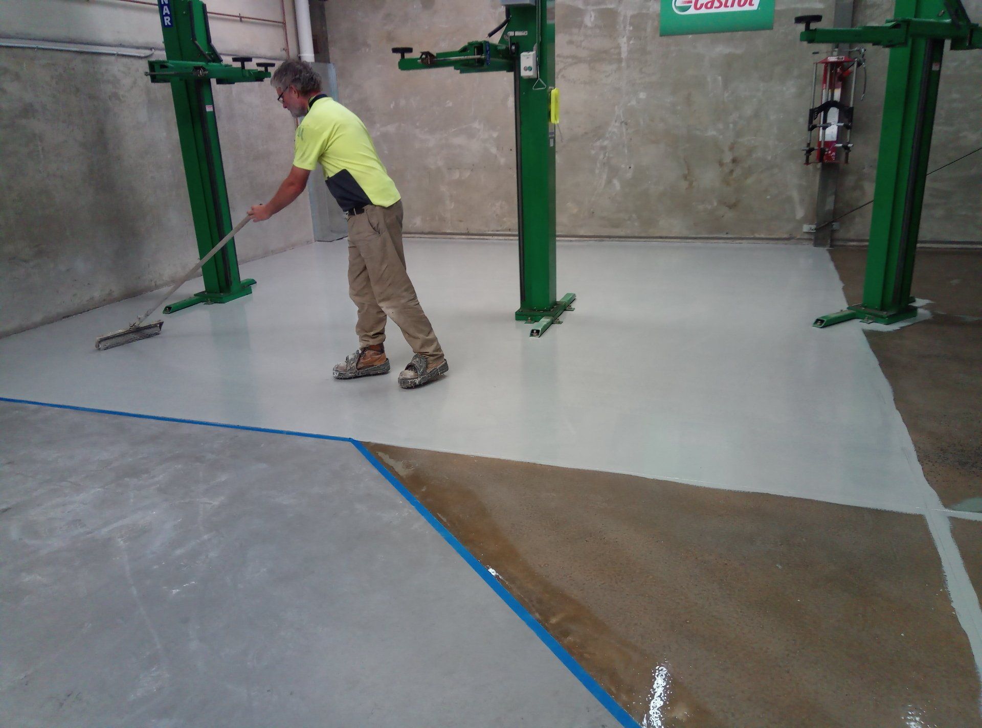 Apply 1st coat grey