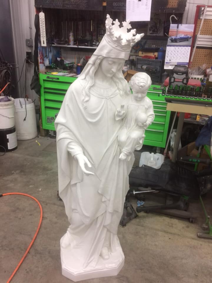 statue detailing before