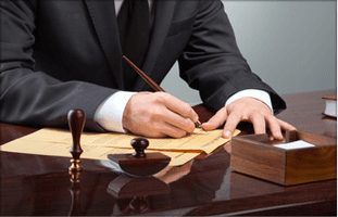 For legal advice in Belfast call 028 9002 7160 man with contract