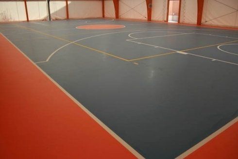 pavimento palestra blu e rosso
