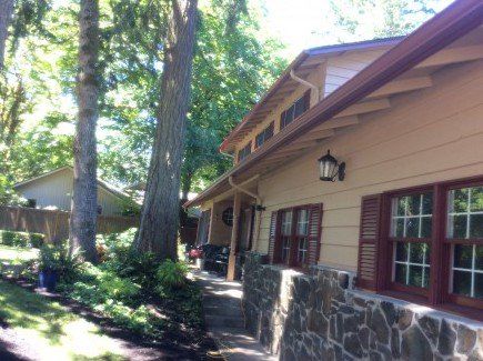 Adjusting Plastic Gutter Guards - Gutter Repair in Eugene, OR Adjusting Plastic Gutter Guards - Gutter Repair in Eugene, OR