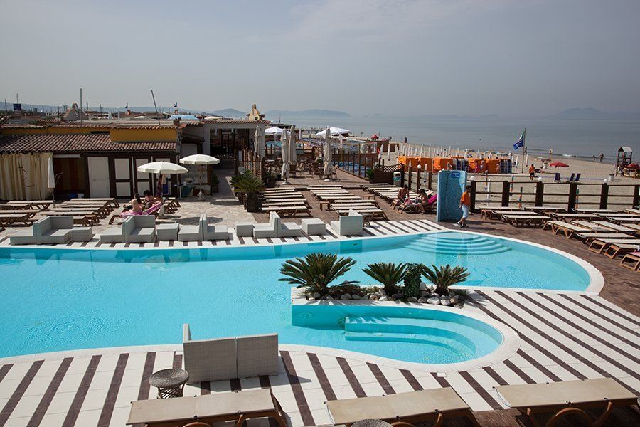 Piscina in stabilimento