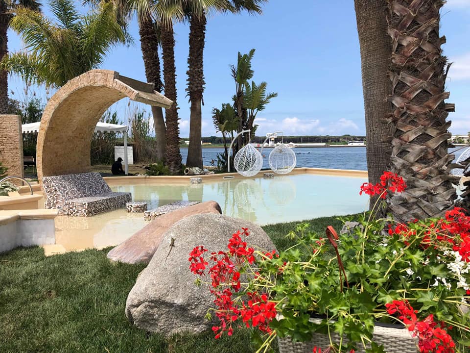 PIscina in contesto di lusso
