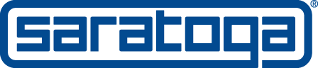 Logo di Saratooga in lettere minuscole blu all'interno di un bordo rettangolare arrotondato su sfondo bianco.