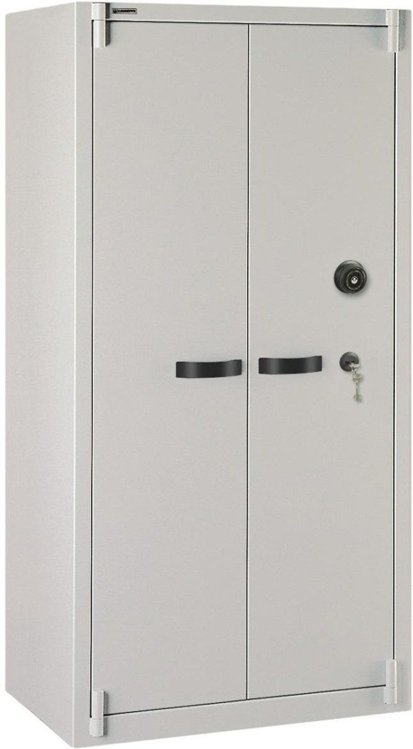 Armadietto di sicurezza metallico a doppia anta, di colore grigio chiaro, con due maniglie nere, serratura a combinazione circolare e serratura a chiave.