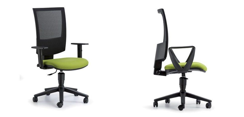 Due viste di una sedia da ufficio con schienale in rete nera, cuscino della seduta verde lime e base a cinque razze con ruote nere.