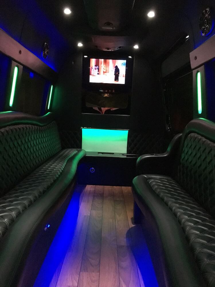 Chicago sprinter limo rental service