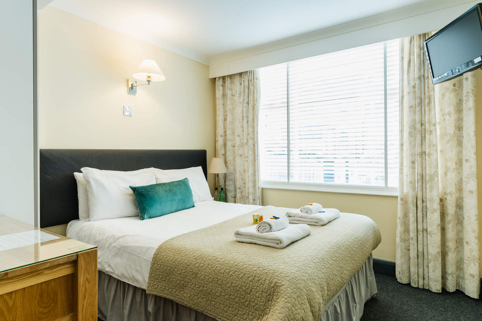 Picture of a bedroom