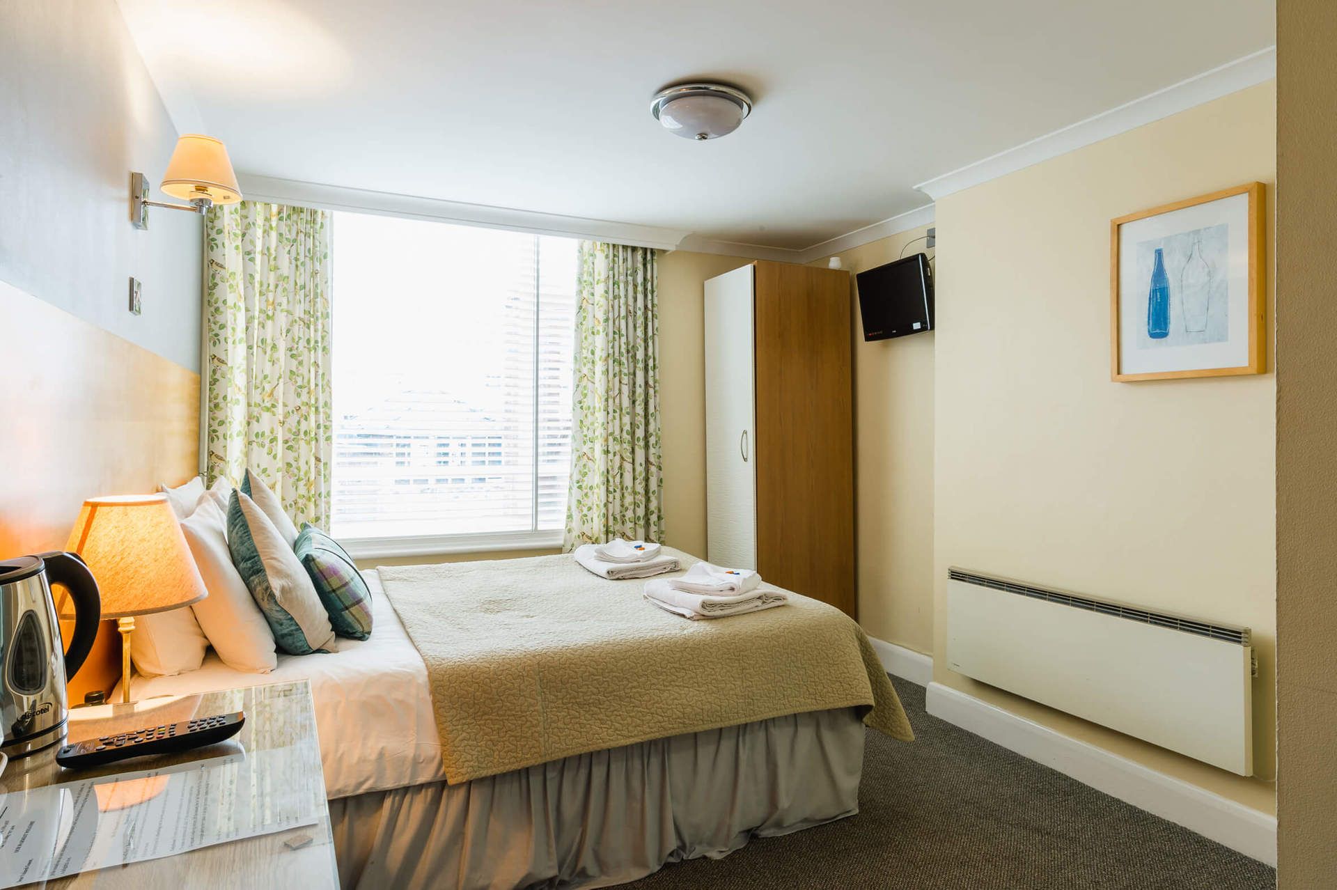Picture of a bedroom