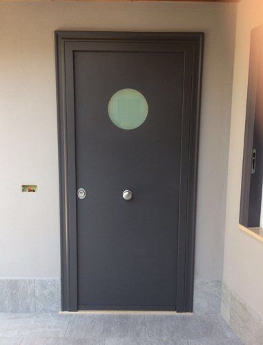 porta blindata per ingresso
