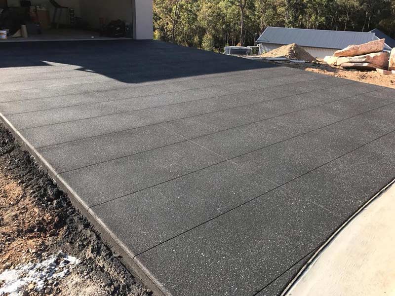 concrete driveway with rectangular pattern