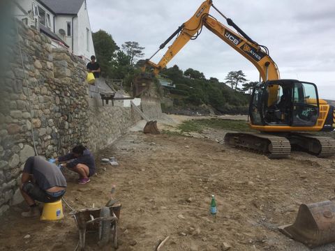 Structural demolition work