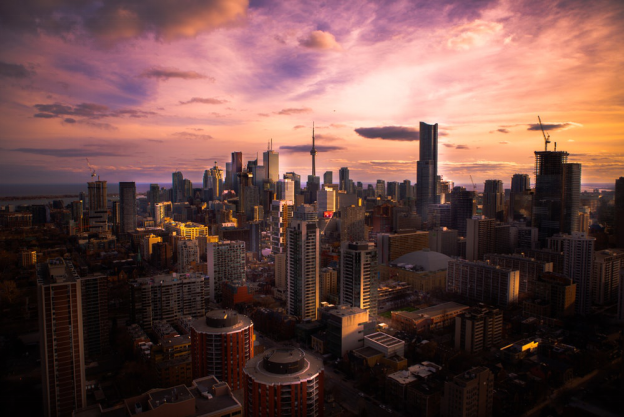 A Guide to Becoming a Successful Commercial Real-Estate Agent
