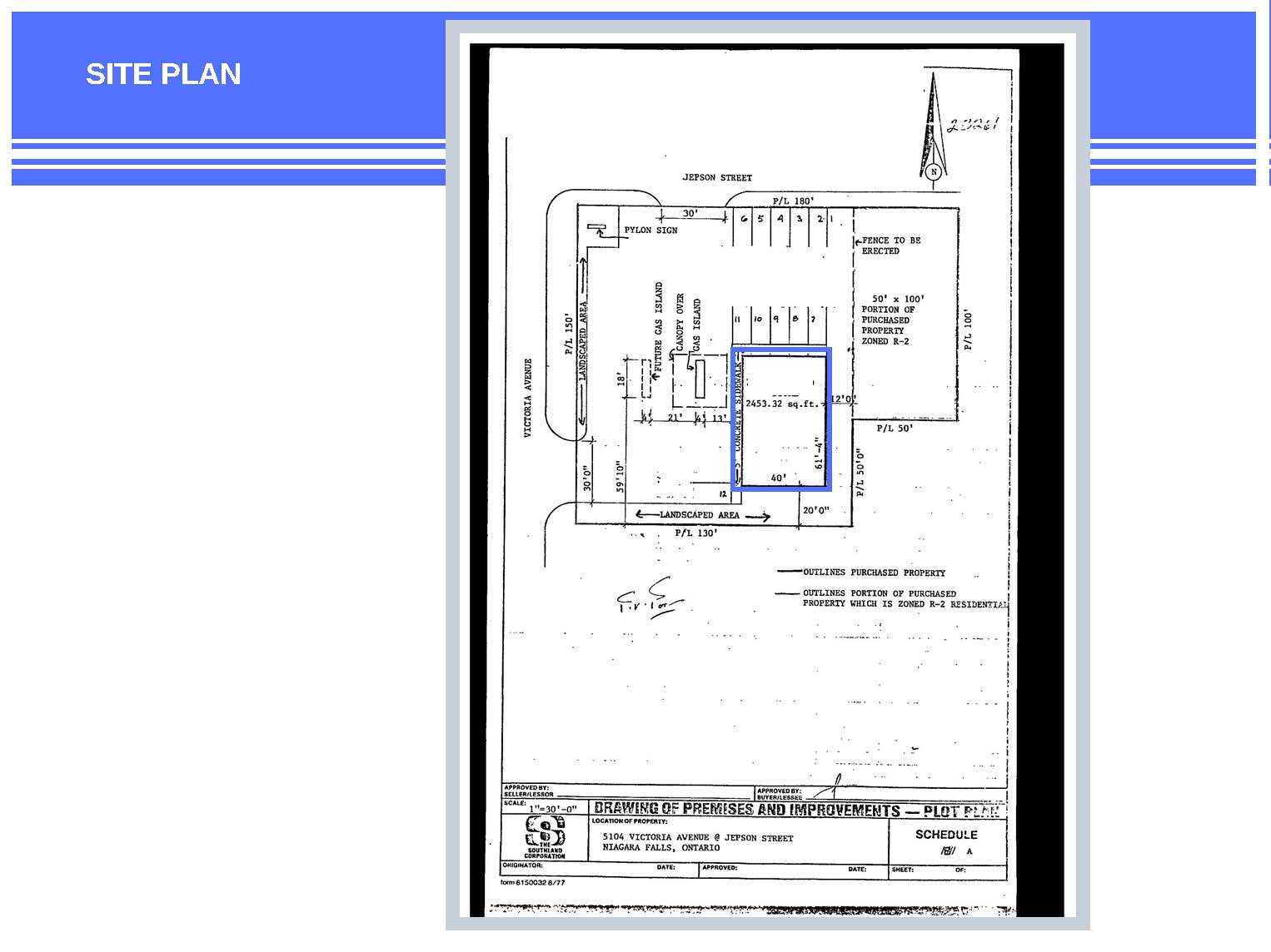 A site plan diagram depicting a layout of a building, highlighted with a blue rectangle, featuring various technical labels.