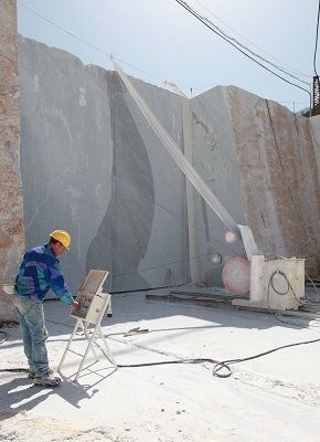MACHINE PER IL TAGLIO CON FILO DIAMANTATO