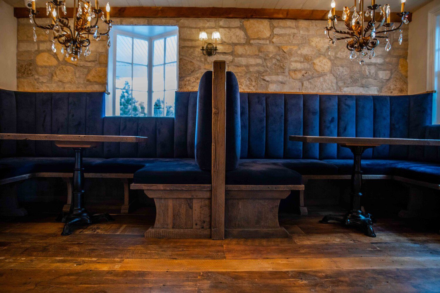 booth, seating, french country inn