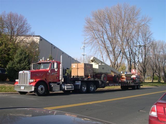 Equipment and Contractor Hauling Local and Long Distance