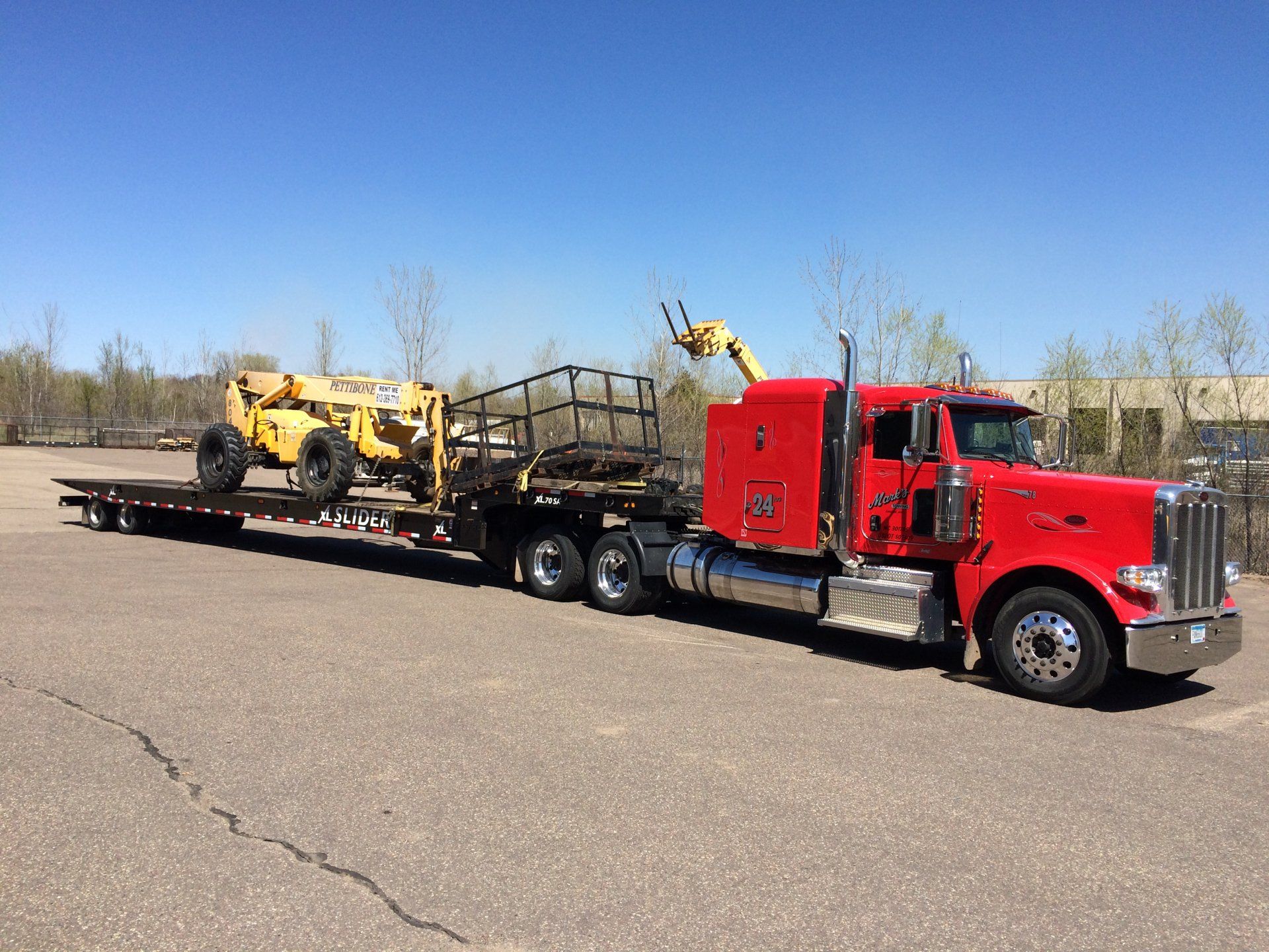 Equipment and Contractor Hauling Local and Long Distance