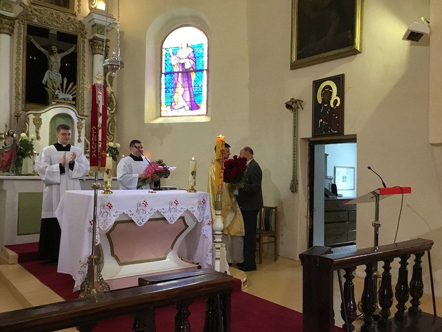 Sveikinimai sidabrinio kunigystės jubiliejaus proga klebonui kun. Gintarui Pūrui