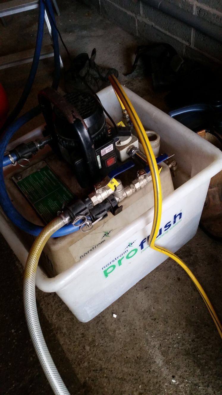 power flushing servicing