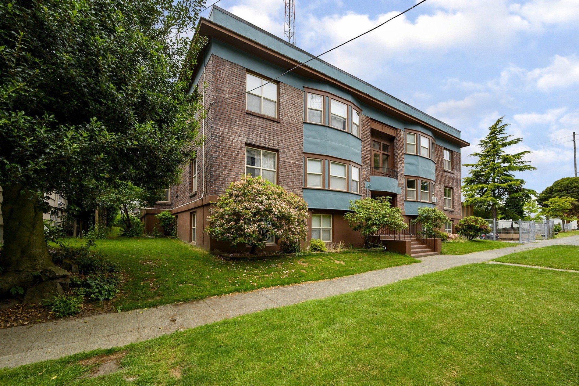 1421 On Queen Anne