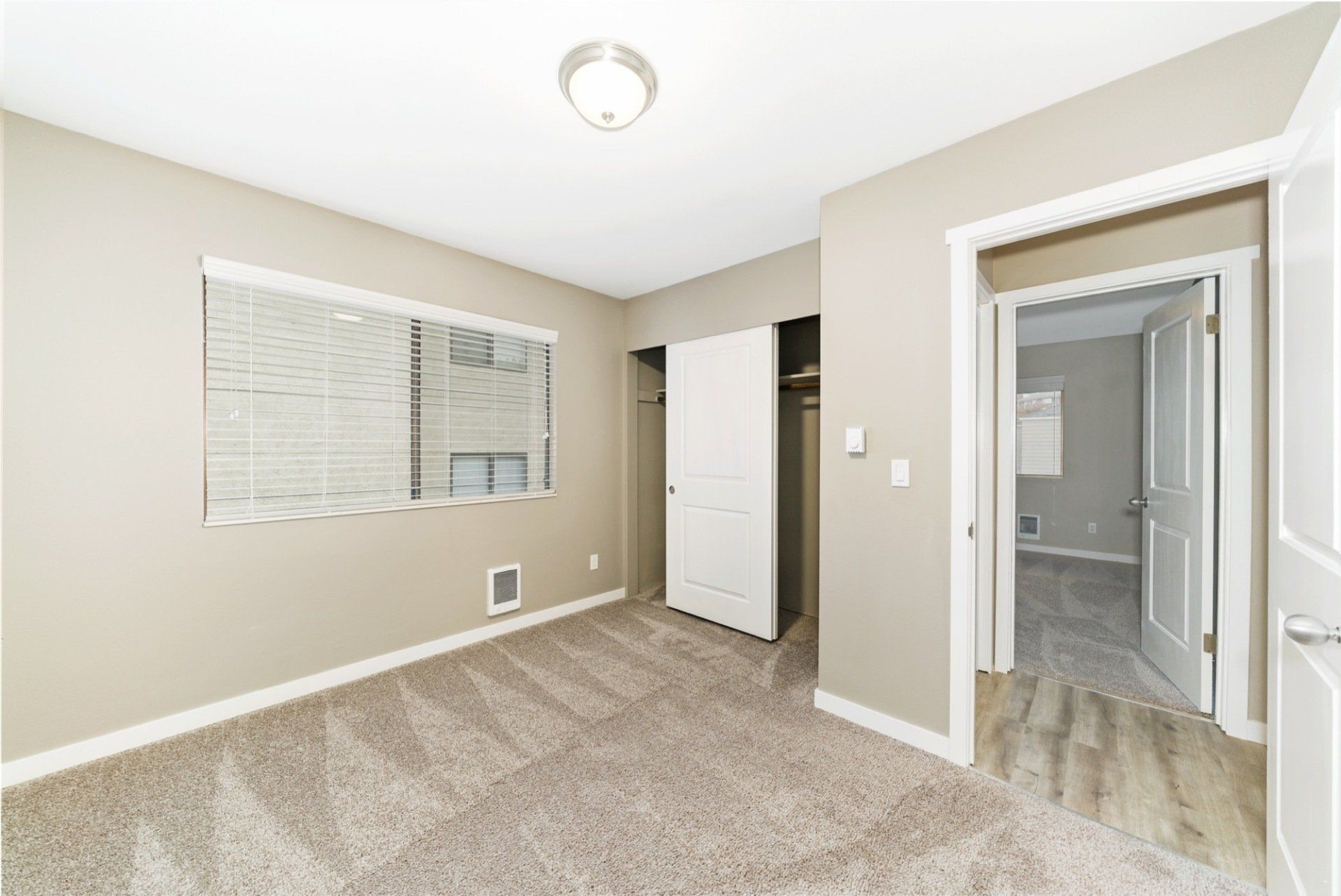 ALKI 12 APARTMENTS