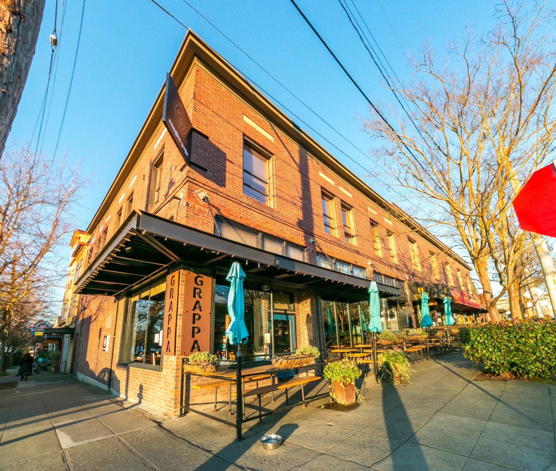 1418 On Queen Anne